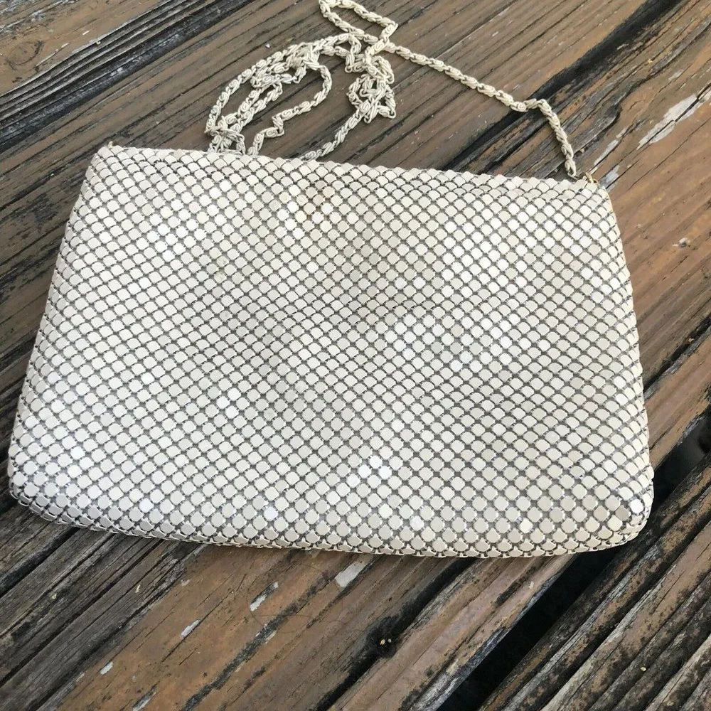 Beige Mesh Purse Clutch Handbag Tan Bag Metal Chain Strap Vintage 70s 80s Disco